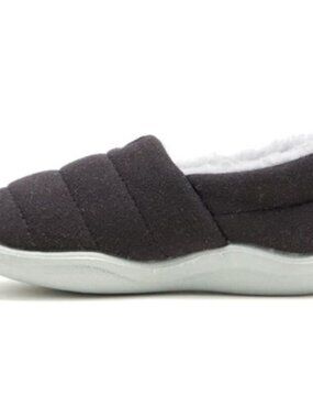 Kamik - Toddlers Cozychalet Boots, size 5 US toddler, color black.
